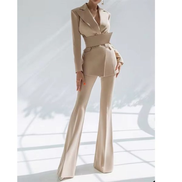 Costum dama Isabella